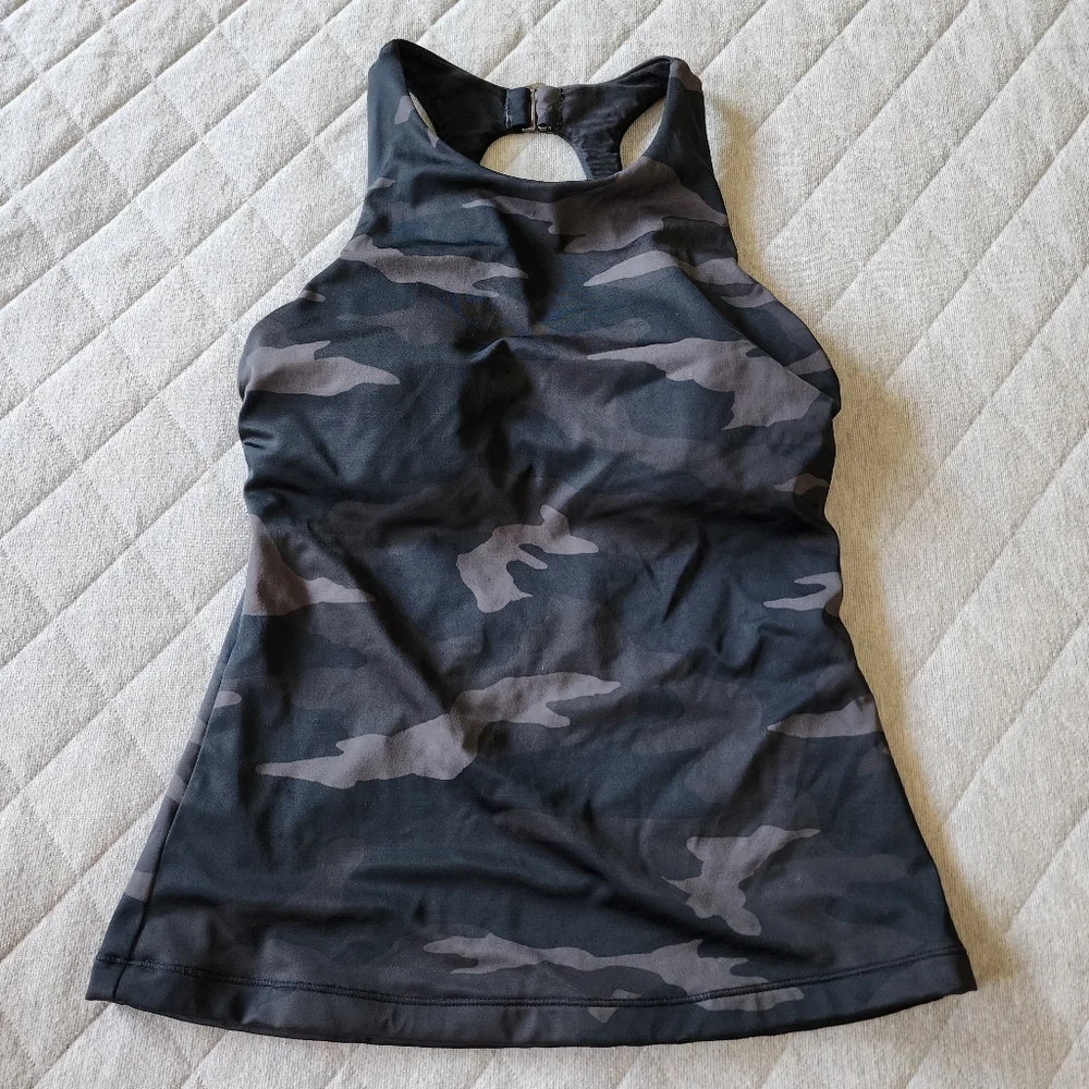 Athleta‎ Freestyle Camo Tankini Size 32 B/C